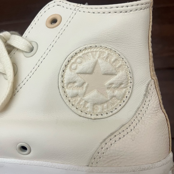 [Converse] Cream Leather High-Top Platform Sneakers - Picture 6 of 9